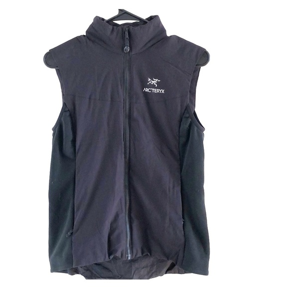 Arc'teryx Jackets & Blazers - Arc’teryx ATOM LT VEST - Black